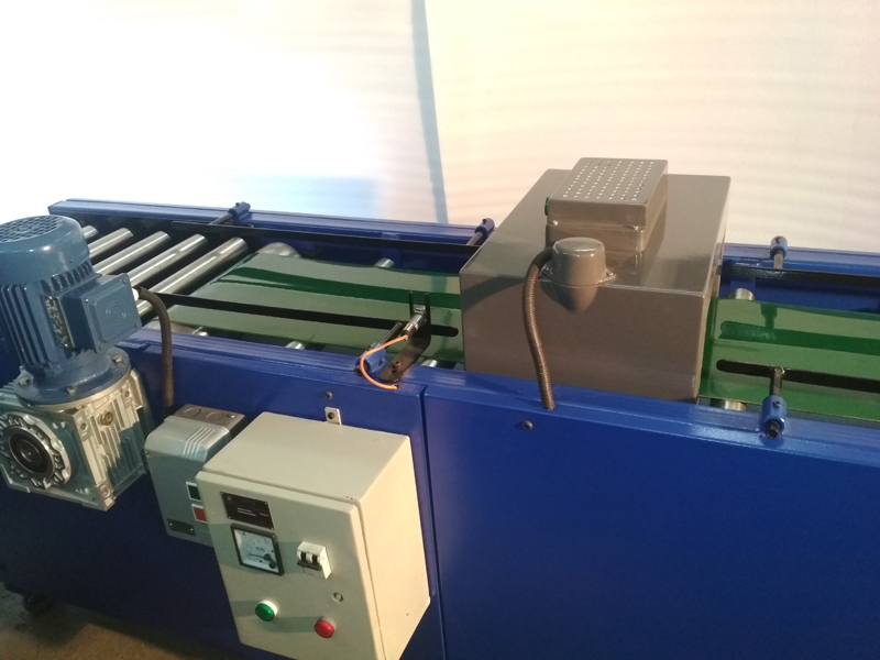 tunnel-type-demagnetizers-with-belt-conveyor