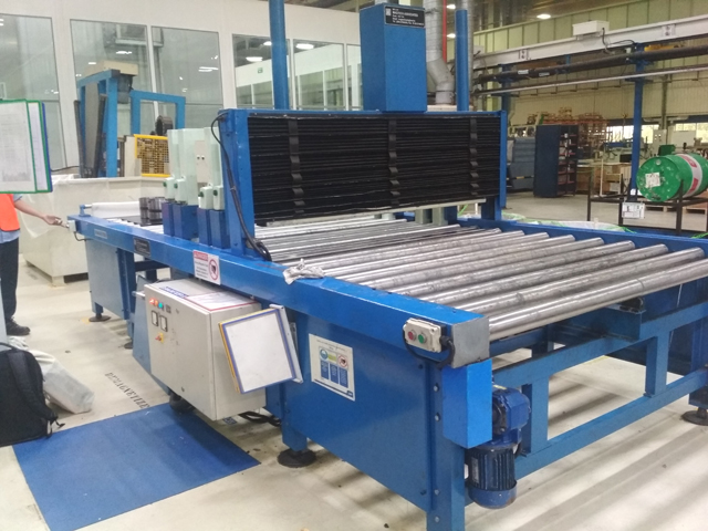 tunnel-type-demagnetizers-with-roller-conveyor